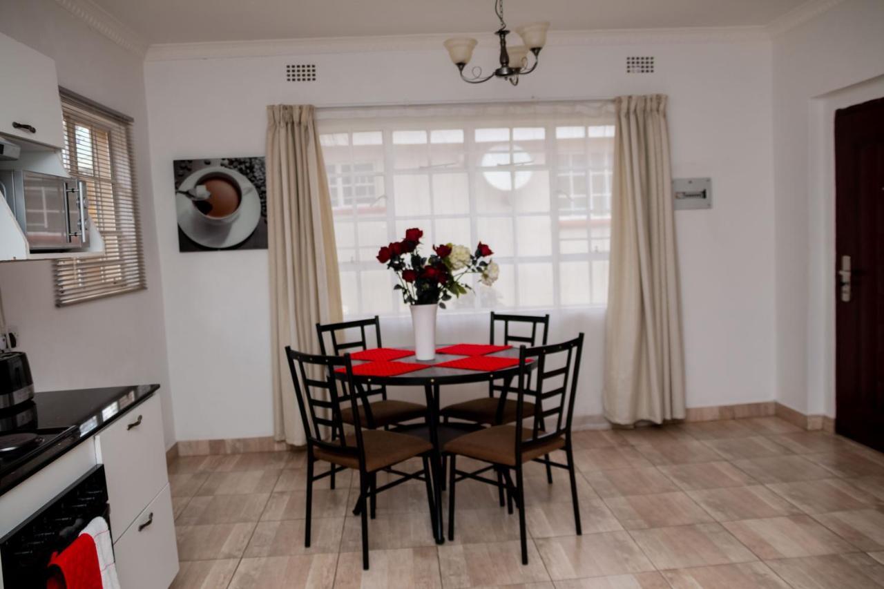 Crystal Apartments Лілонґве Екстер'єр фото